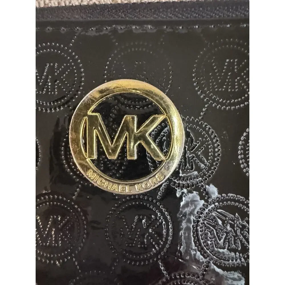 Michael Kors Jet Set Black Patent Leather Zip-Around Wallet Gold Plate MK Logo